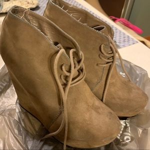 Aldo tan suede bootie wedge